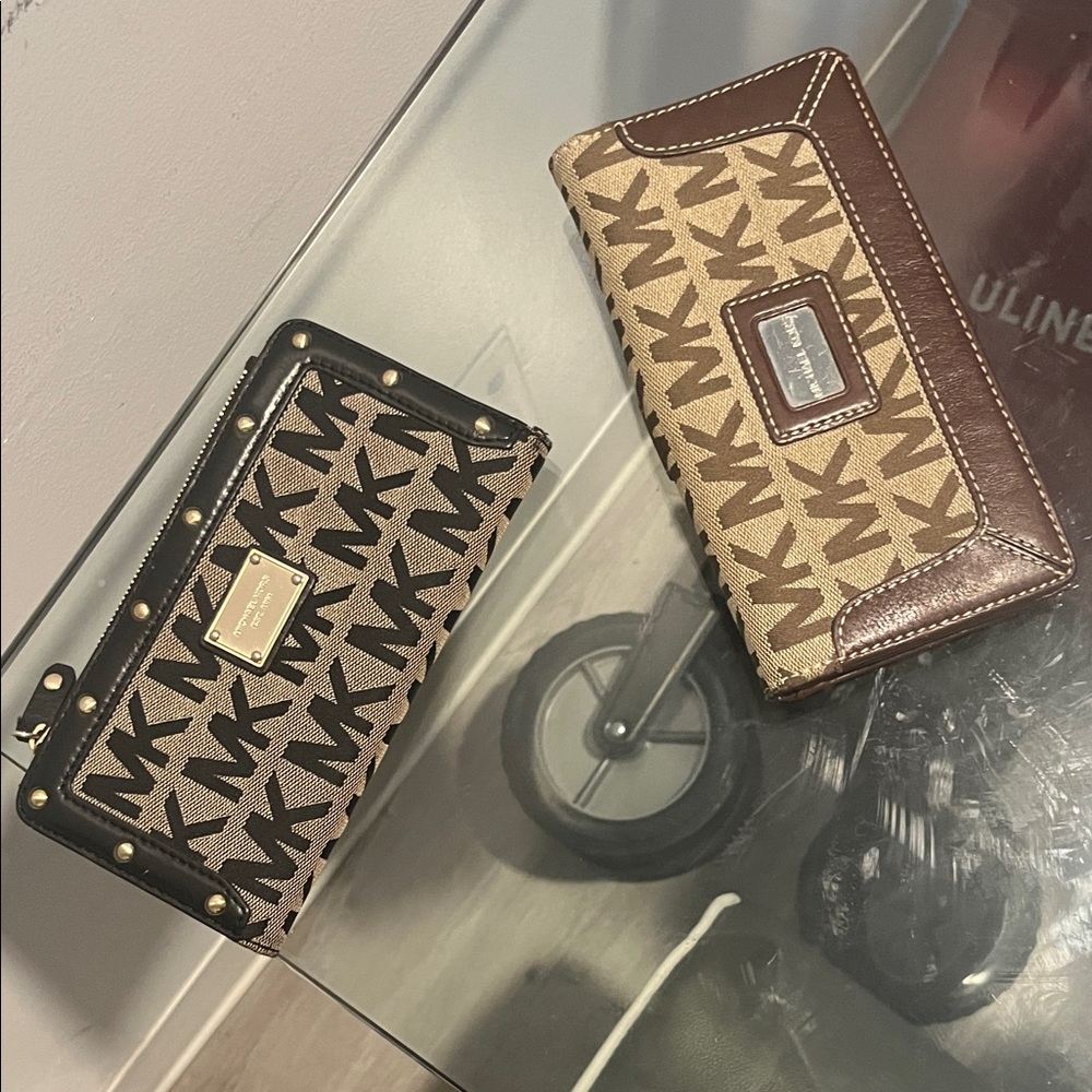 Michael Kors Tan and Black Logo Wallet Duo